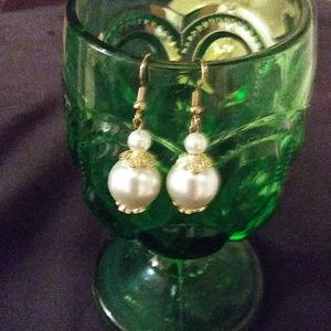 Gold and white pearl earrings